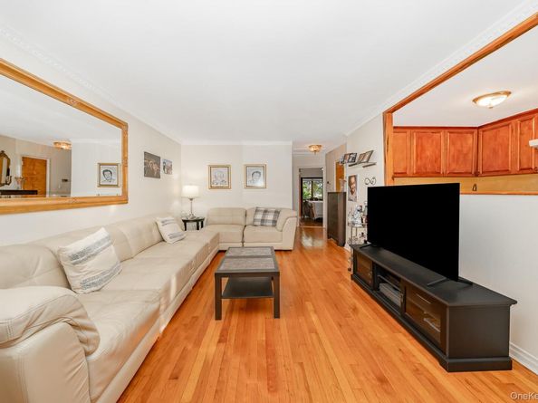 86-09 77th Avenue, Glendale NY 11385