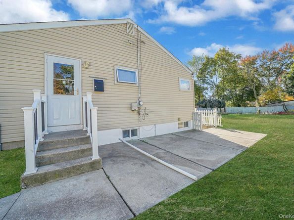 24 Chanel Drive, Brentwood NY 11717