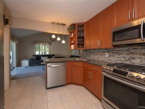 211 Gardner Avenue, Jericho NY 11753