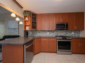 211 Gardner Avenue, Jericho NY 11753