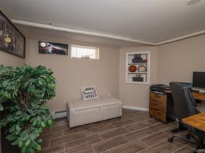 211 Gardner Avenue, Jericho NY 11753