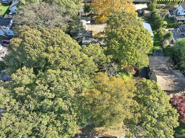 106 Iceland Drive, South Huntington NY 11746