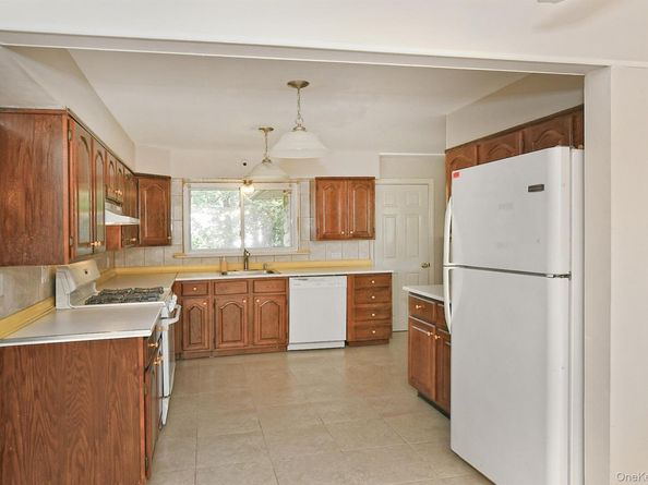 106 Iceland Drive, South Huntington NY 11746
