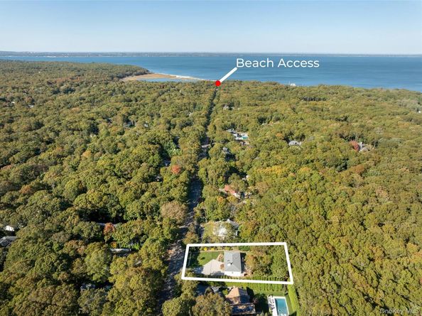 80 Washington Heights Avenue, Hampton Bays NY 11946
