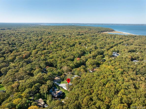 80 Washington Heights Avenue, Hampton Bays NY 11946