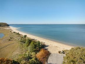 80 Washington Heights Avenue, Hampton Bays NY 11946