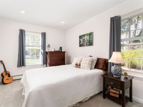 80 Washington Heights Avenue, Hampton Bays NY 11946