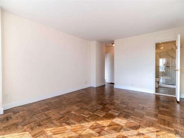 166-25 Powells Cove Boulevard 10G, Whitestone NY 11357