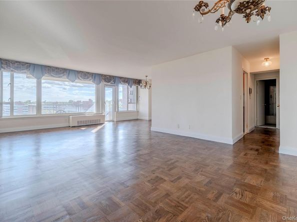 166-25 Powells Cove Boulevard 10G, Whitestone NY 11357