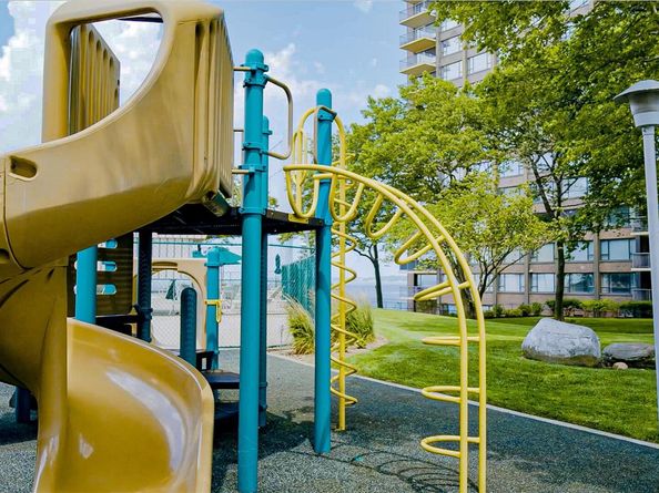 166-25 Powells Cove Boulevard 10G, Whitestone NY 11357