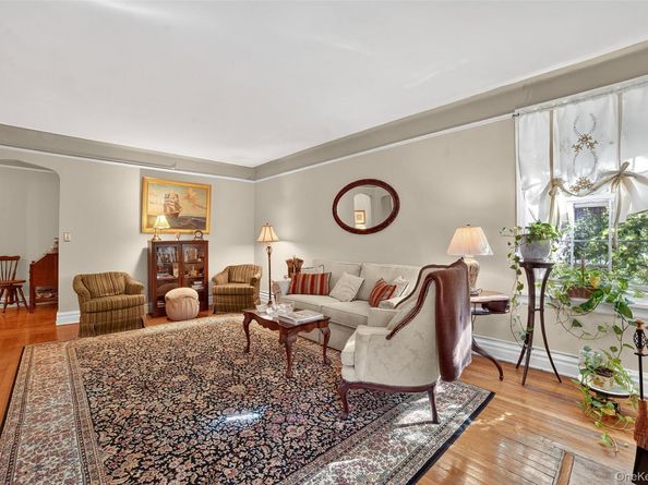 25 Parkview Avenue 2K, Bronxville NY 10708