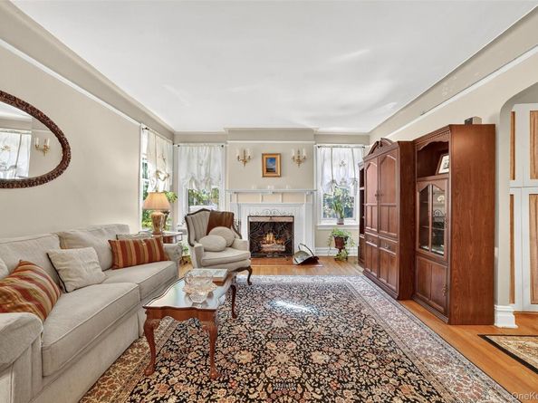 25 Parkview Avenue 2K, Bronxville NY 10708