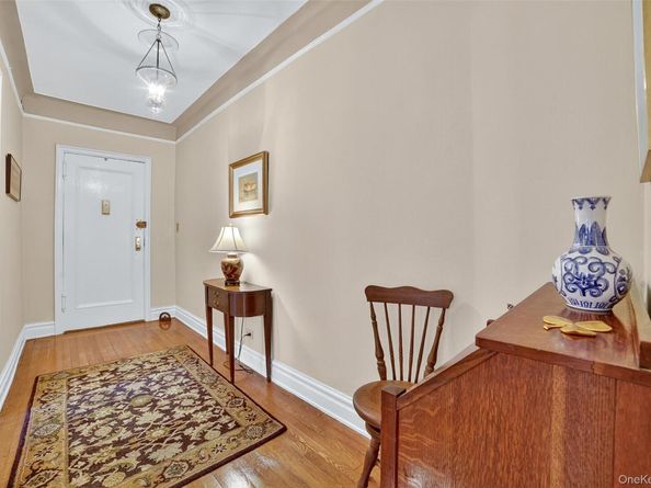 25 Parkview Avenue 2K, Bronxville NY 10708