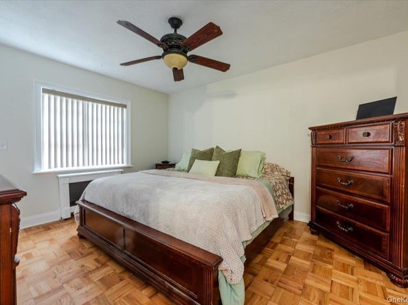 2976 Waterbury Avenue, Bronx NY 10461