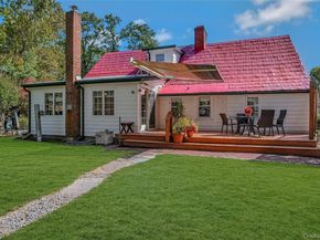 147 N Country Road, Mount Sinai NY 11766