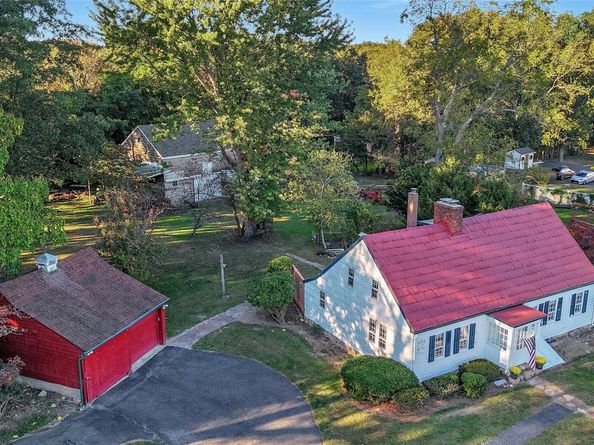 147 N Country Road, Mount Sinai NY 11766