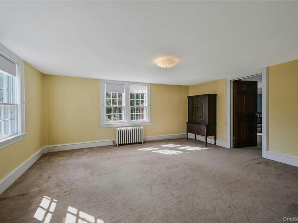 147 N Country Road, Mount Sinai NY 11766