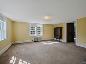 147 N Country Road, Mount Sinai NY 11766