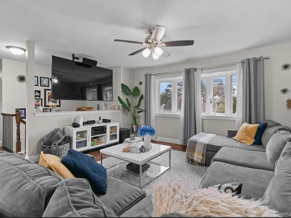 1259 America Avenue, West Babylon NY 11704