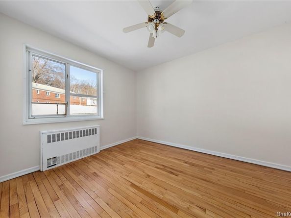 220-06 Stronghurst Avenue Upper, Queens Village NY 11427