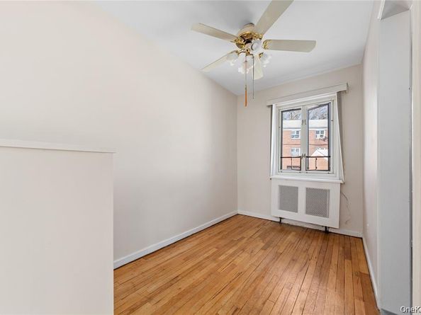 220-06 Stronghurst Avenue Upper, Queens Village NY 11427