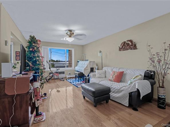 15405 Riverside Drive 12B, Whitestone NY 11357