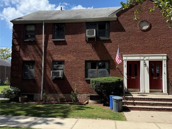 21-38 202nd Street 1207, Bayside NY 11360