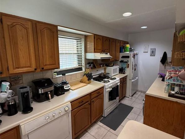 21-38 202nd Street 1207, Bayside NY 11360
