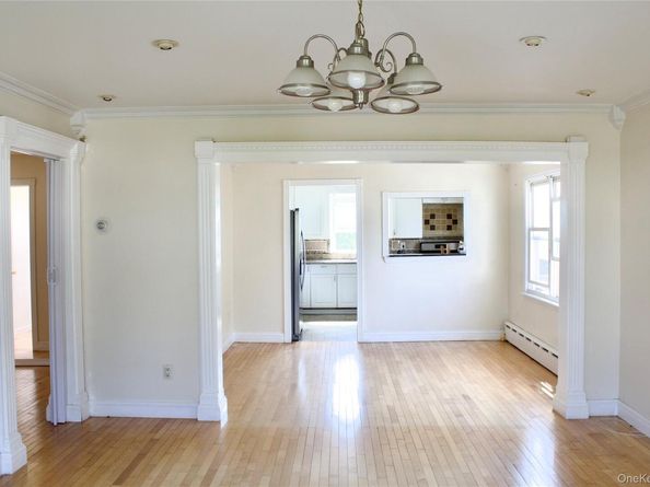 8 Elicar Terrace, Yonkers NY 10701