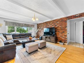 8 Elicar Terrace, Yonkers NY 10701