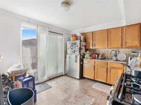8 Elicar Terrace, Yonkers NY 10701
