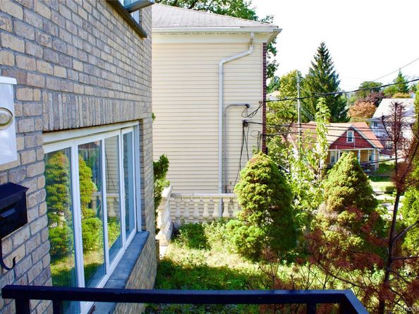 8 Elicar Terrace, Yonkers NY 10701