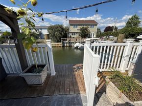 3 Desoto Road, Amity Harbor NY 11701