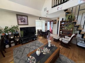 3 Desoto Road, Amity Harbor NY 11701
