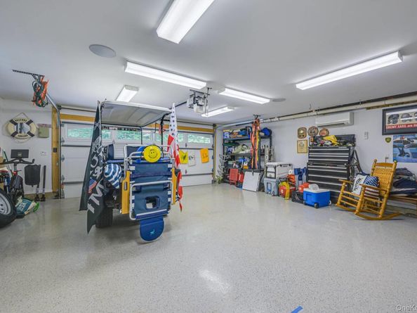 11 Scotts Landing Road, Southampton NY 11968