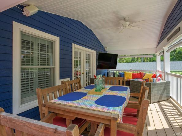 11 Scotts Landing Road, Southampton NY 11968