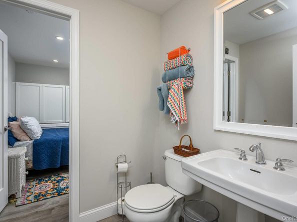11 Scotts Landing Road, Southampton NY 11968