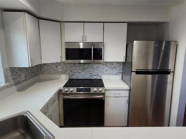 114 Atlantic Avenue 89, Lynbrook NY 11563