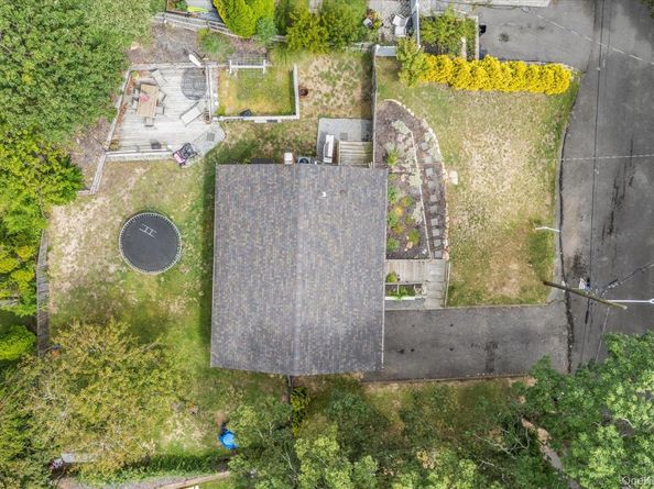 19 Hawthorne Road, Rocky Point NY 11778