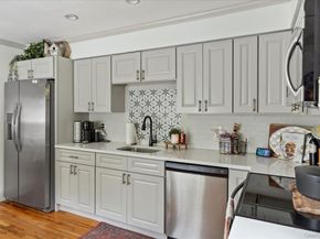 19 Hawthorne Road, Rocky Point NY 11778