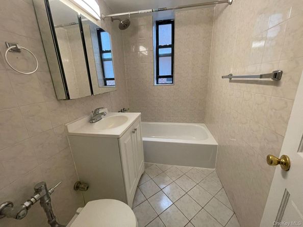 100-11 67th Road 4, Forest Hills NY 11375