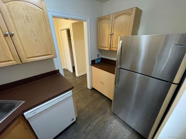 100-11 67th Road 4, Forest Hills NY 11375