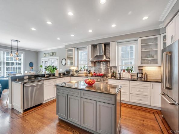 20 Prospect Avenue, Port Washington NY 11050