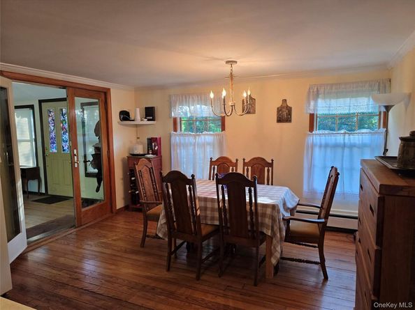51 Aloma Road, Rocky Point NY 11778