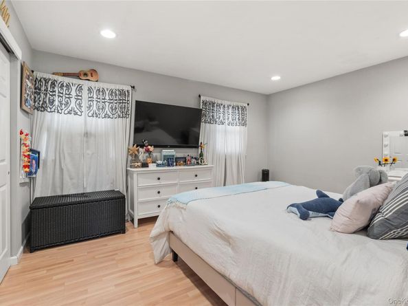 116 Cross Road, Oakdale NY 11769