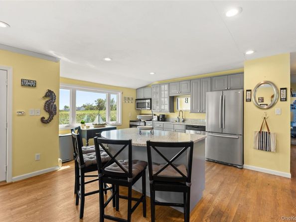 116 Cross Road, Oakdale NY 11769