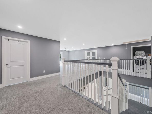 48 Walnut Street, Coram NY 11727