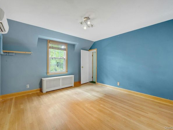 13 Barksdale Road, White Plains NY 10607