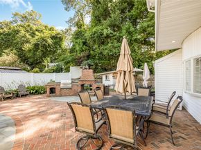 17 Yoakum Street, Farmingdale NY 11735