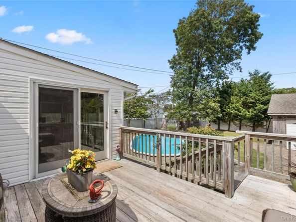 43 Tracy Lane, East Islip NY 11730